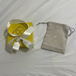 Kendra scott gift box with accessory bag and bow